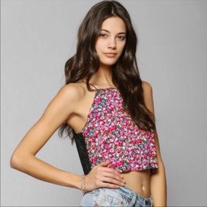 ❌SOLD Urban Outfitters Cropped Floral Lace Back